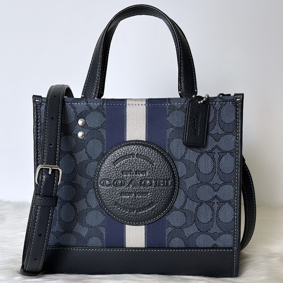 NWT💃Coach Dempsey Tote Bag 22 In Signature Jacquard With Stripe And Coach Patch - Picture 7 of 13